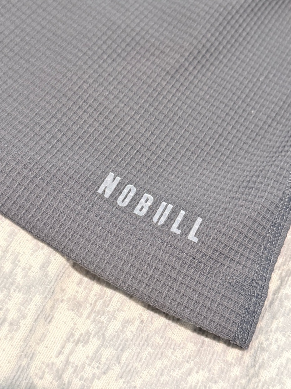 NOBULL /// Men's V-Neck Thermal Waffle Long Sleeve Top - Charcoal Gray - Large - Picture 4 of 6